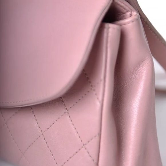 Chanel Light Pink Quilted Shoulder Bag - Picture 6 of 7